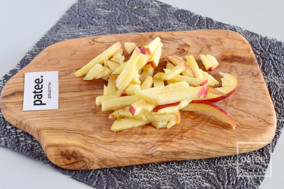 Капустный салат с дайконом и яблоком - Шаг 8