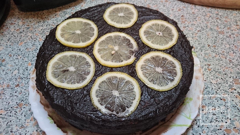 Лимонный бисквит в мультиварке со сметанным кремом и глянцевой шоколадной глазурью - Шаг 12