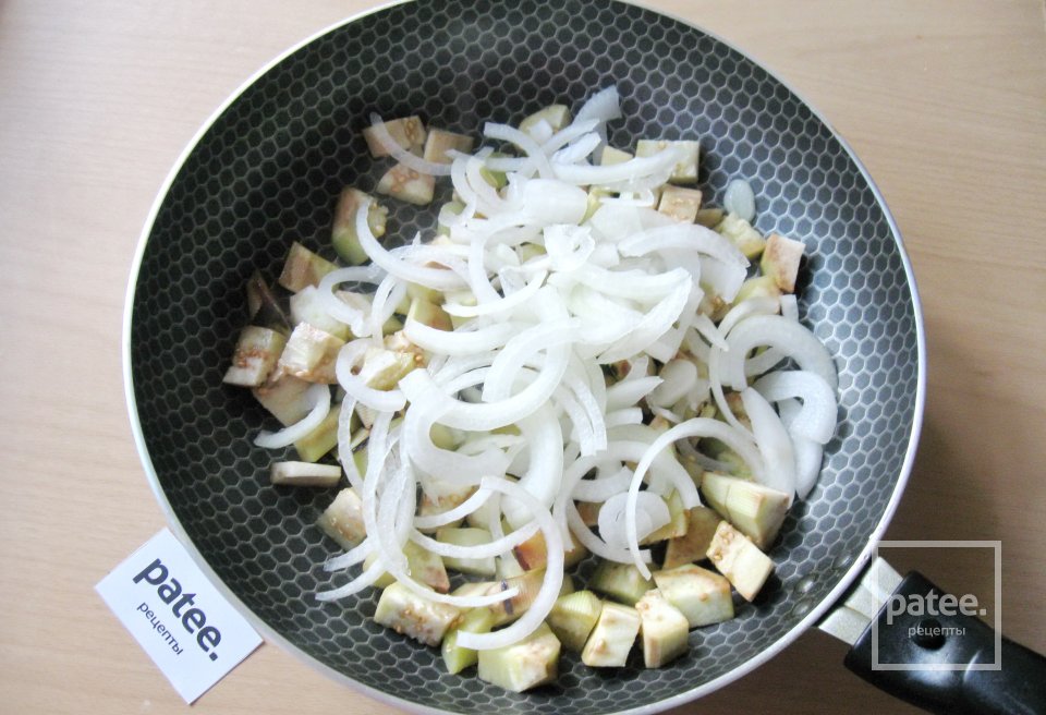 Куриная печень с грибами и баклажанами - Шаг 6