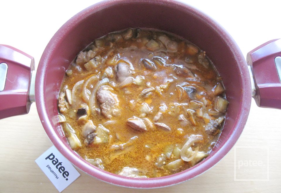 Куриная печень с грибами и баклажанами - Шаг 16