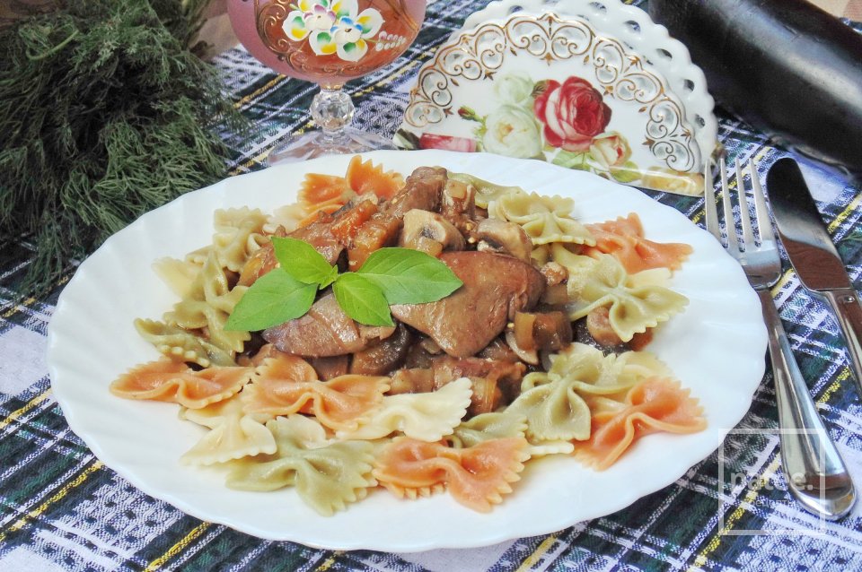 Куриная печень с грибами и баклажанами - Шаг 17