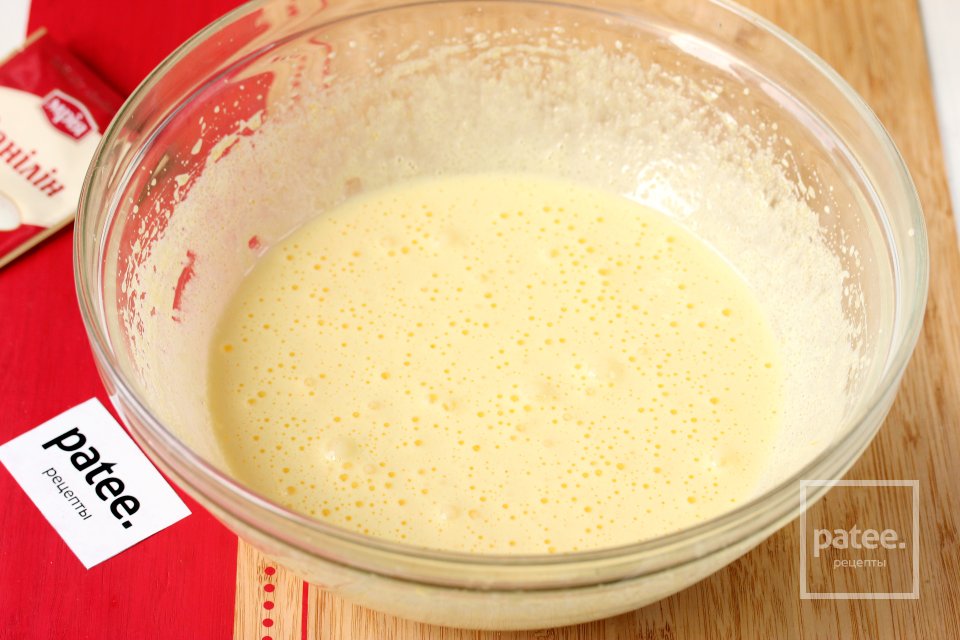 Пирог с малиной в мультиварке - Шаг 4