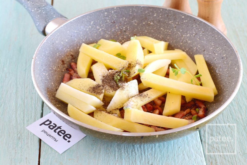 Тушеный картофель с квашеной капустой - Шаг 12