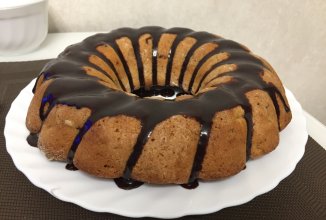 Греческий кекс с яблоками, орехами и апельсиновым соком