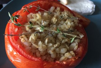 Помидоры, фаршированные булгуром с прованскими травами