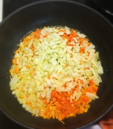 Куринная грудка с кабачками в сливочном соусе - Шаг 3