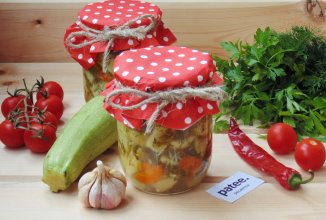 Маринованные хрустящие кабачки на зиму