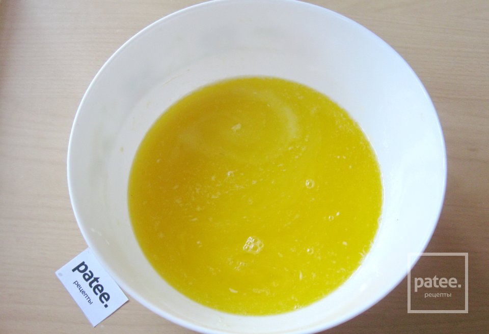 Медовый пирог с орехами в мультиварке - Шаг 4