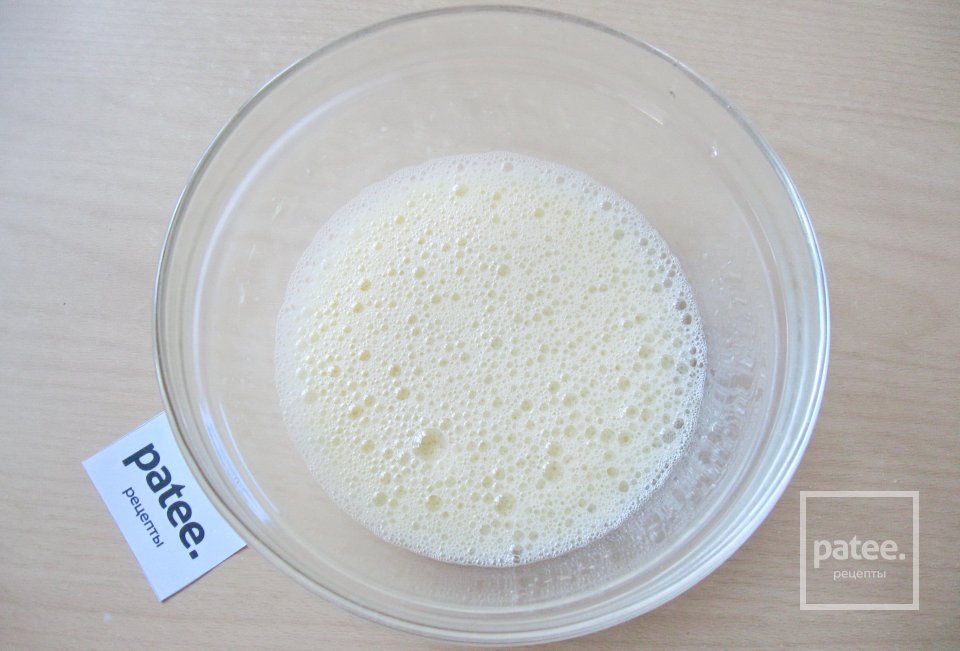 Медовый пирог с орехами в мультиварке - Шаг 6