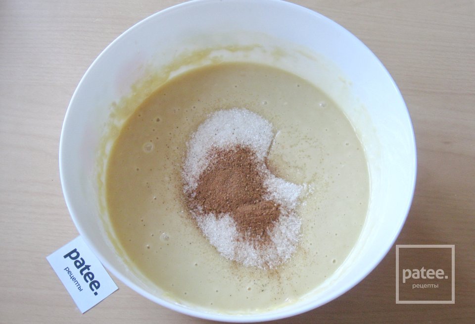 Медовый пирог с орехами в мультиварке - Шаг 9