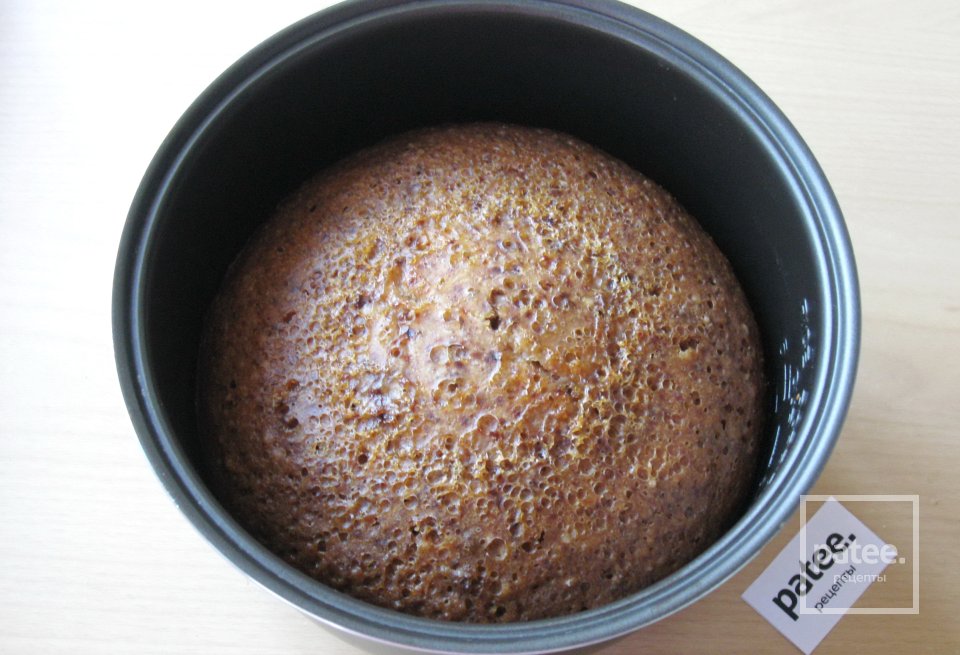 Медовый пирог с орехами в мультиварке - Шаг 14