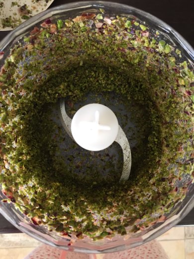 Творожный пирог из слоёного теста на завтрак. Творог и миндально-фисташковый аромат. - Шаг 2