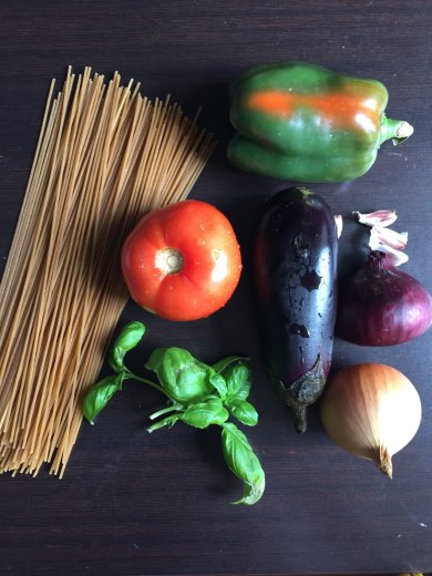 Паста норма (pasta Norma) Макароны, баклажаны, помидоры - Шаг 1