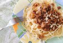Спагетти с мясным соусом