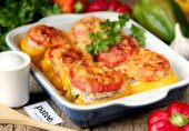 Перец фаршированный половинками в духовке