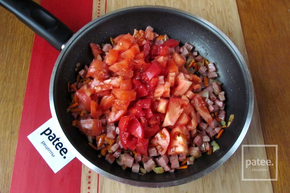 Солянка с копчёностями, свежими помидорами и каперсами - Шаг 10