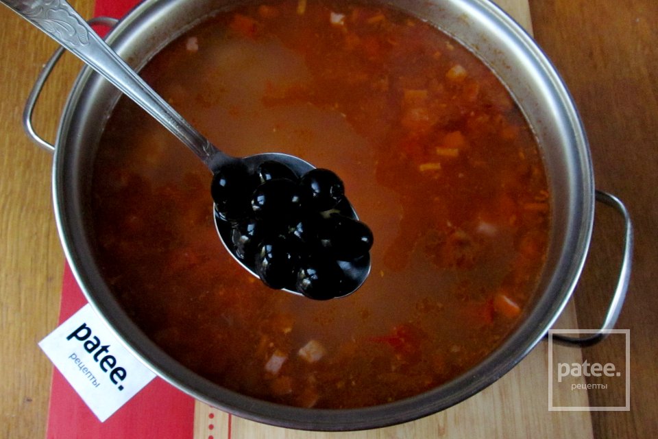 Солянка с копчёностями, свежими помидорами и каперсами - Шаг 18