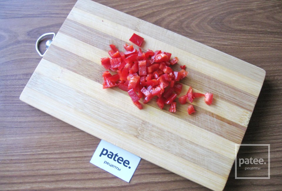 Куриные бедра с овощами и рисом - Шаг 8