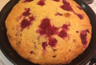 Вкусный пирог с фруктовой прослойкой