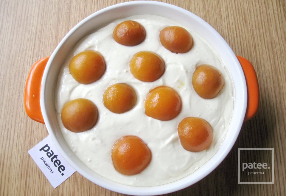 Творожная запеканка с абрикосами - Шаг 11