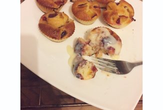 Маффины со сливами