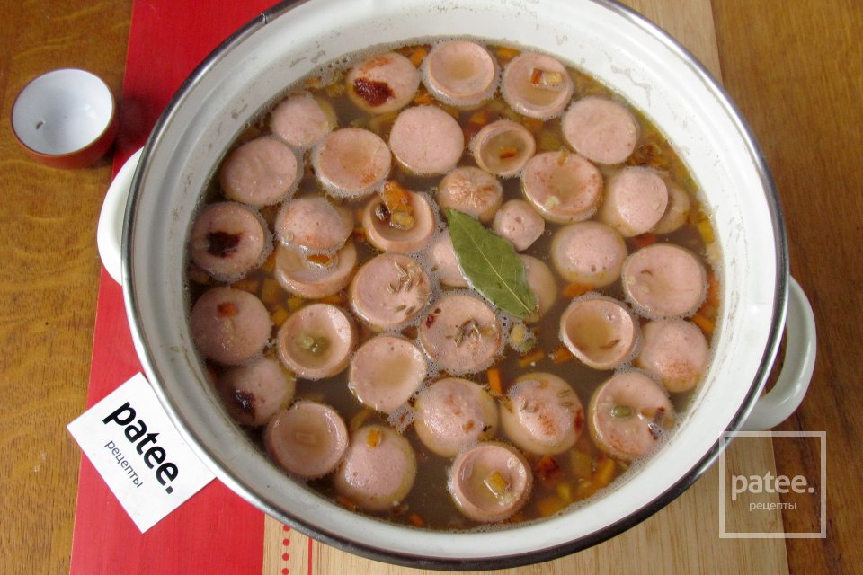 Суп с машем, копчёными рёбрышками и сосисками - Шаг 14