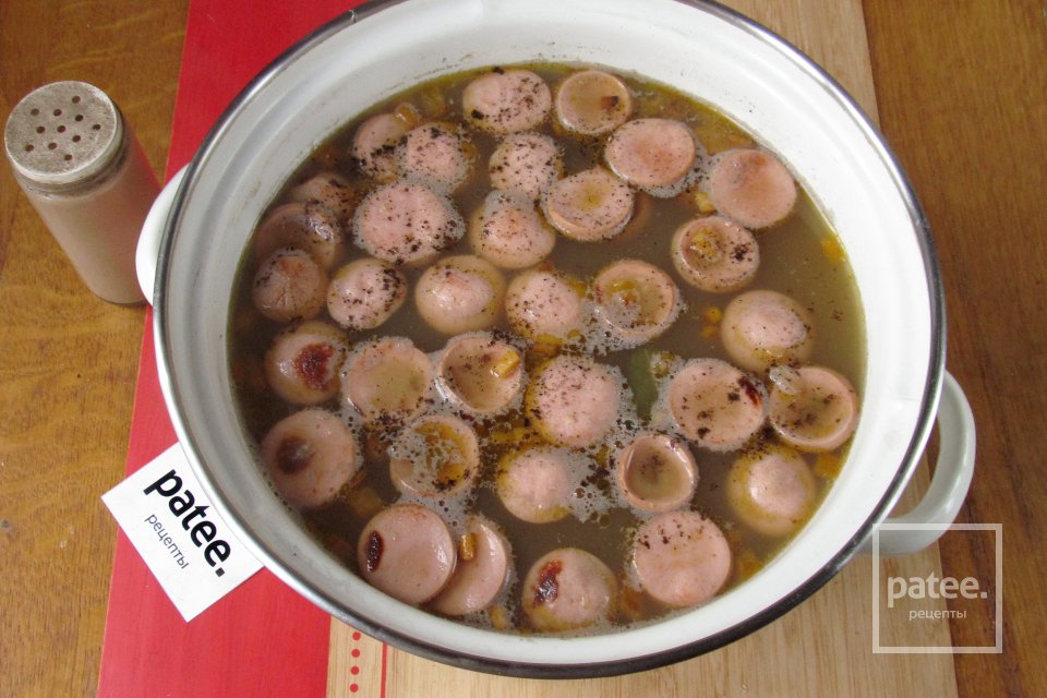 Суп с машем, копчёными рёбрышками и сосисками - Шаг 15
