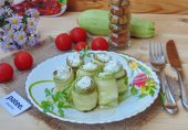 Рулетики из кабачков с творогом
