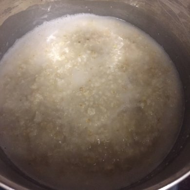 Овсяная каша с рикоттой и дыней. Правильный завтрак. - Шаг 1