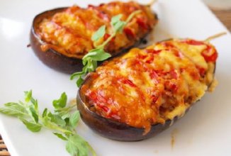 Запеченные фаршированные баклажаны