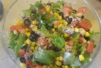 Салат с тунцом