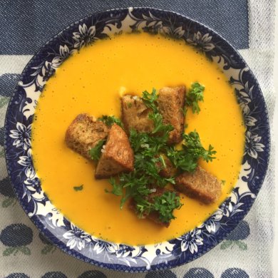 Тыквенный суп-пюре с запеченным яблоком и имбирём. Или крем суп со сливками - Шаг 4