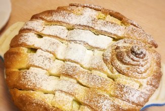 Яблочный пирог с заварным кремом