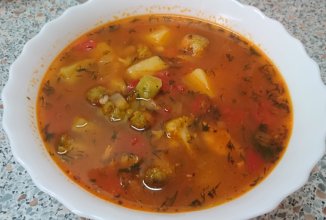 Томатный суп с брокколи