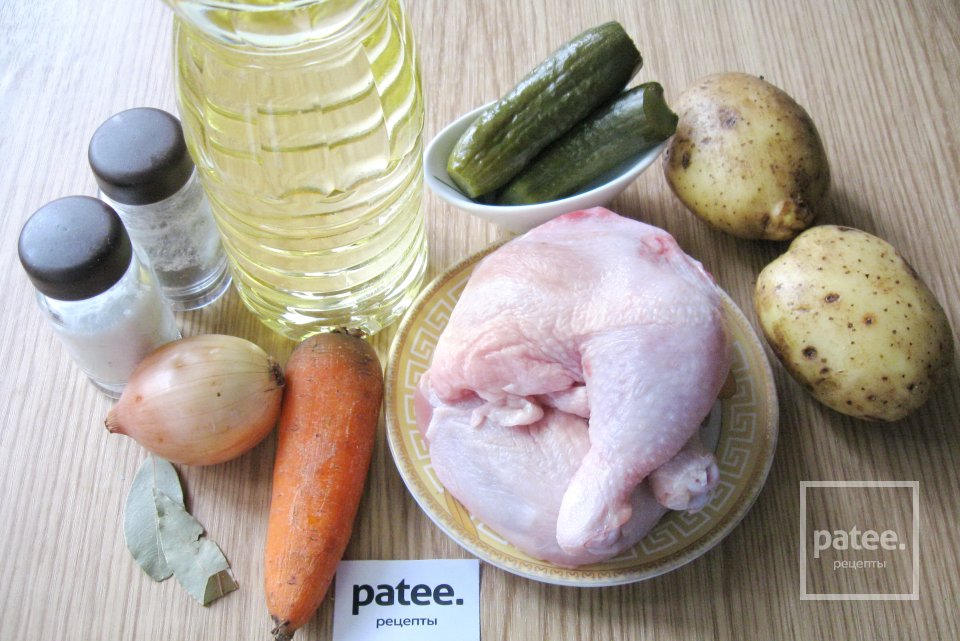 Жаркое из куриных окорочков с маринованными огурцами - Шаг 1