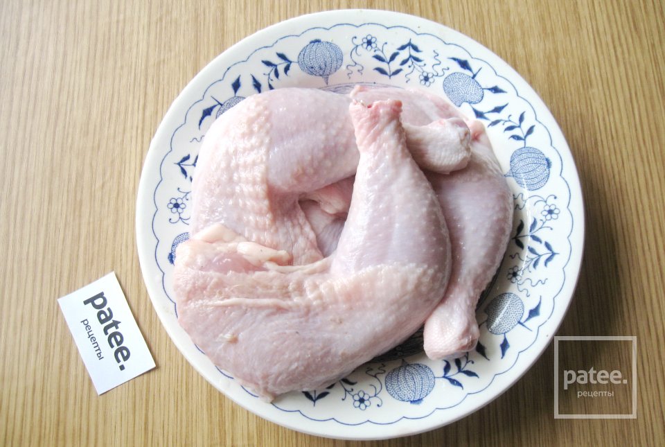 Жаркое из куриных окорочков с маринованными огурцами - Шаг 2