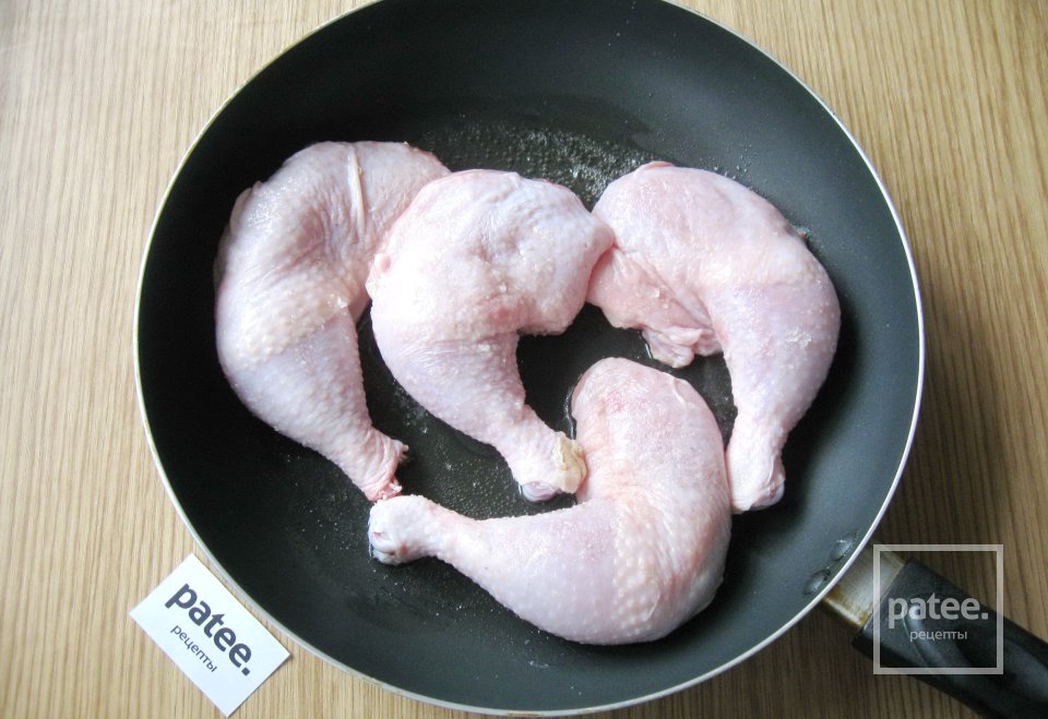 Жаркое из куриных окорочков с маринованными огурцами - Шаг 3