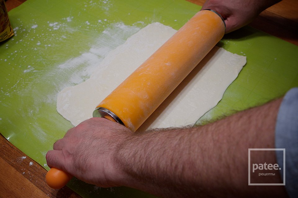 Слоёные розочки с индейкой и уткой - Шаг 12