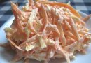 Морковный салат с сыром и чесноком