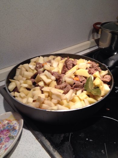 Мясо, тушенное в пиве - Шаг 2