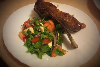 Свиные ребра в пикантном соусе