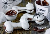 Безе Кости на Хэллоуин