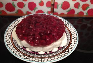 Тирольский пирог с вишней