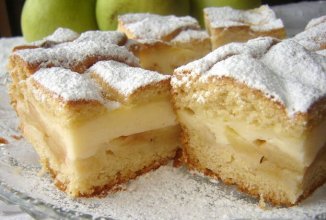 Яблочный пирог с нежным кремом