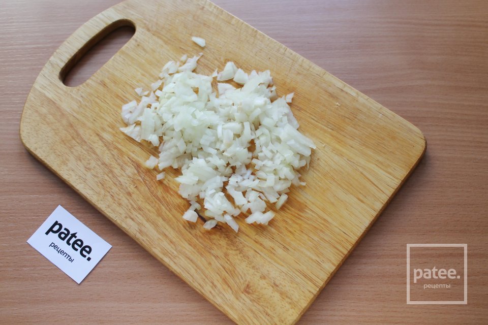 Салат "Адмирал" с кальмарами и грушей - Шаг 9