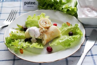 Блинчики заварные с кальмарами и сыром