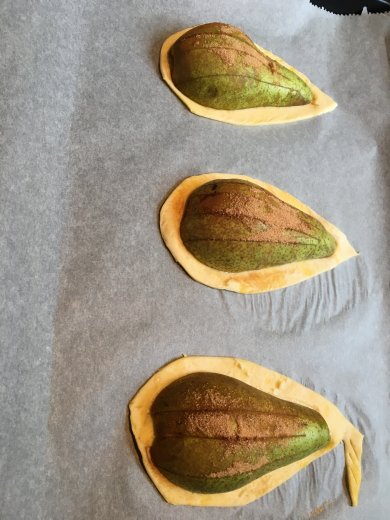 Запечённая груша на слоёном тесте - Шаг 2