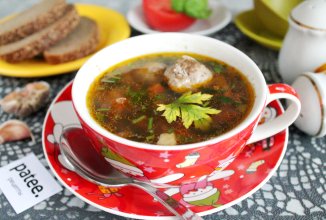 Суп с чечевицей и мясными фрикадельками
