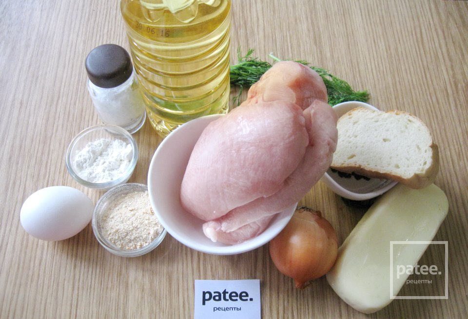 Котлеты из филе куриной грудки с моцареллой - Шаг 1