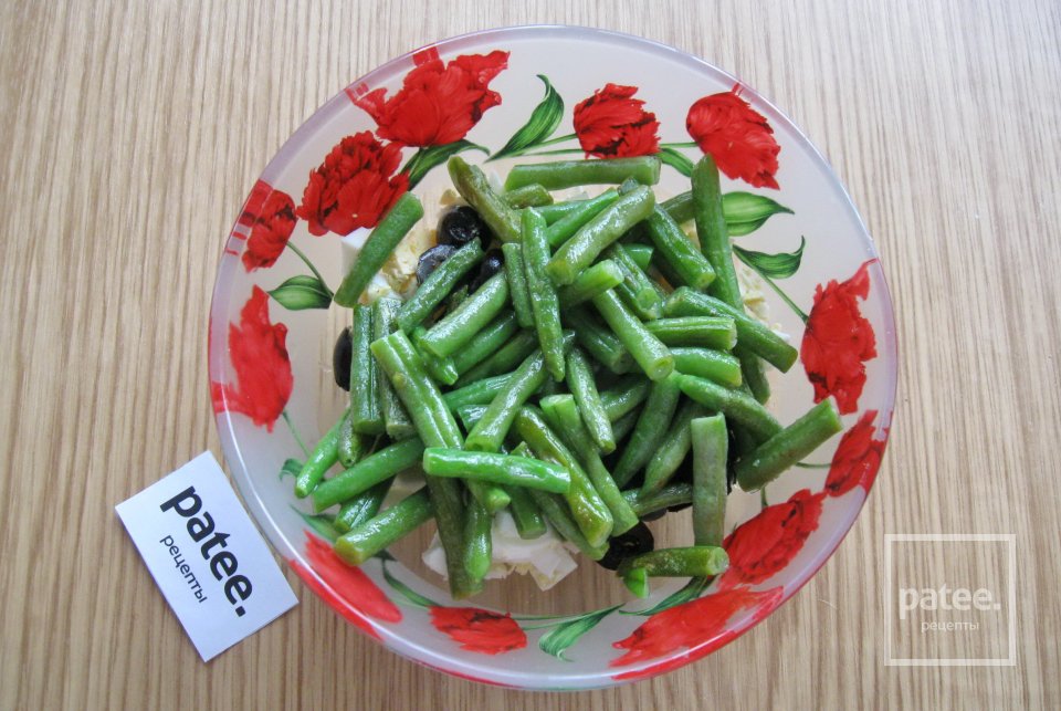 Салат с зеленой фасолью и грибами - Шаг 6